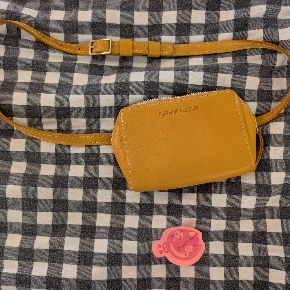 Portland Leather Zip Tighy Belt Bag